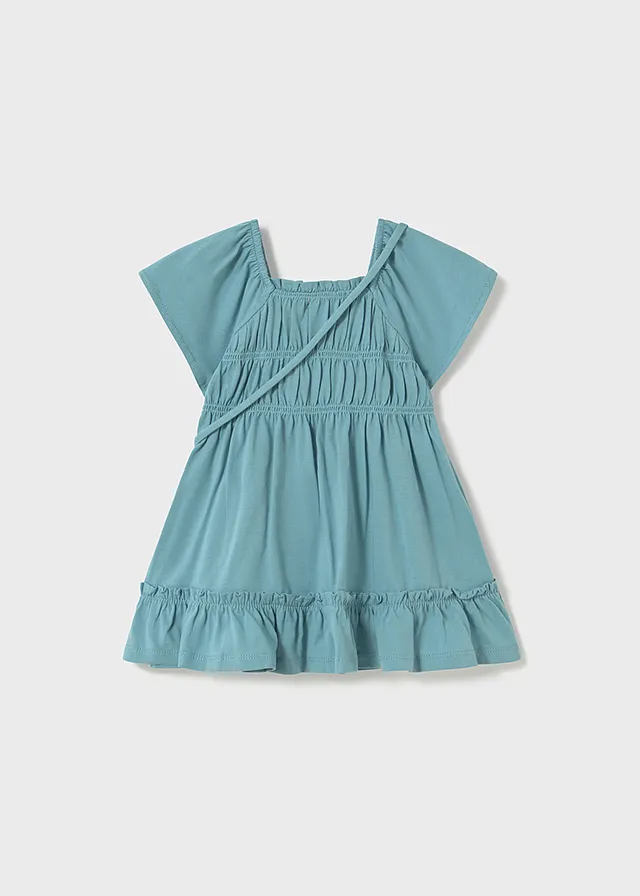 Vestido con bolso