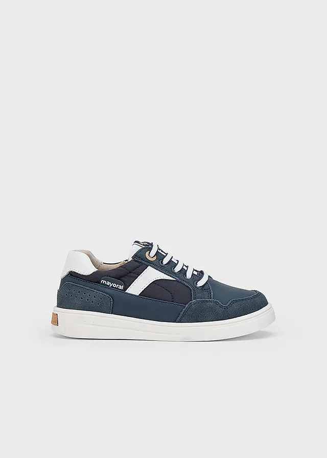 Deportiva de vestir