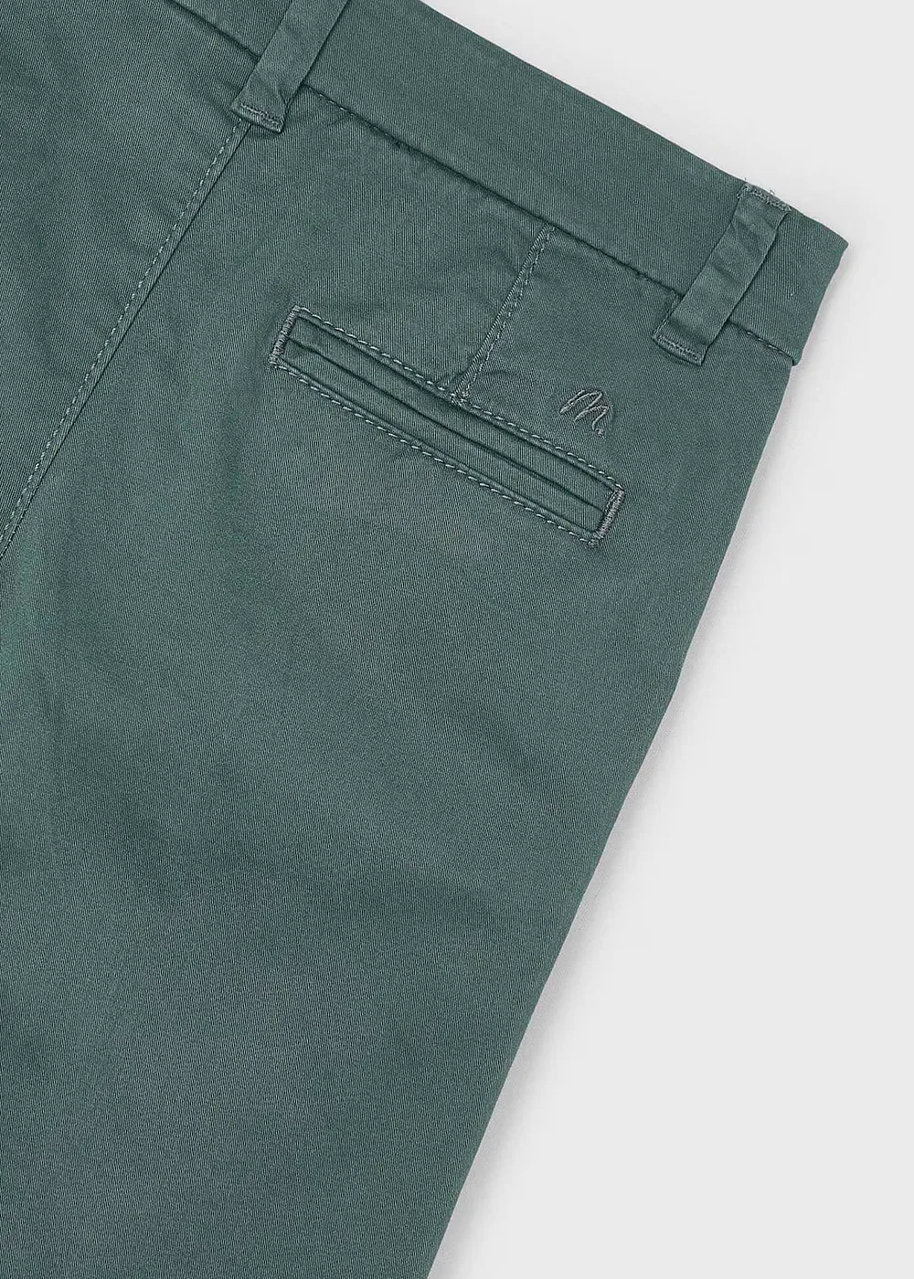 Pantalon chino sarga basico