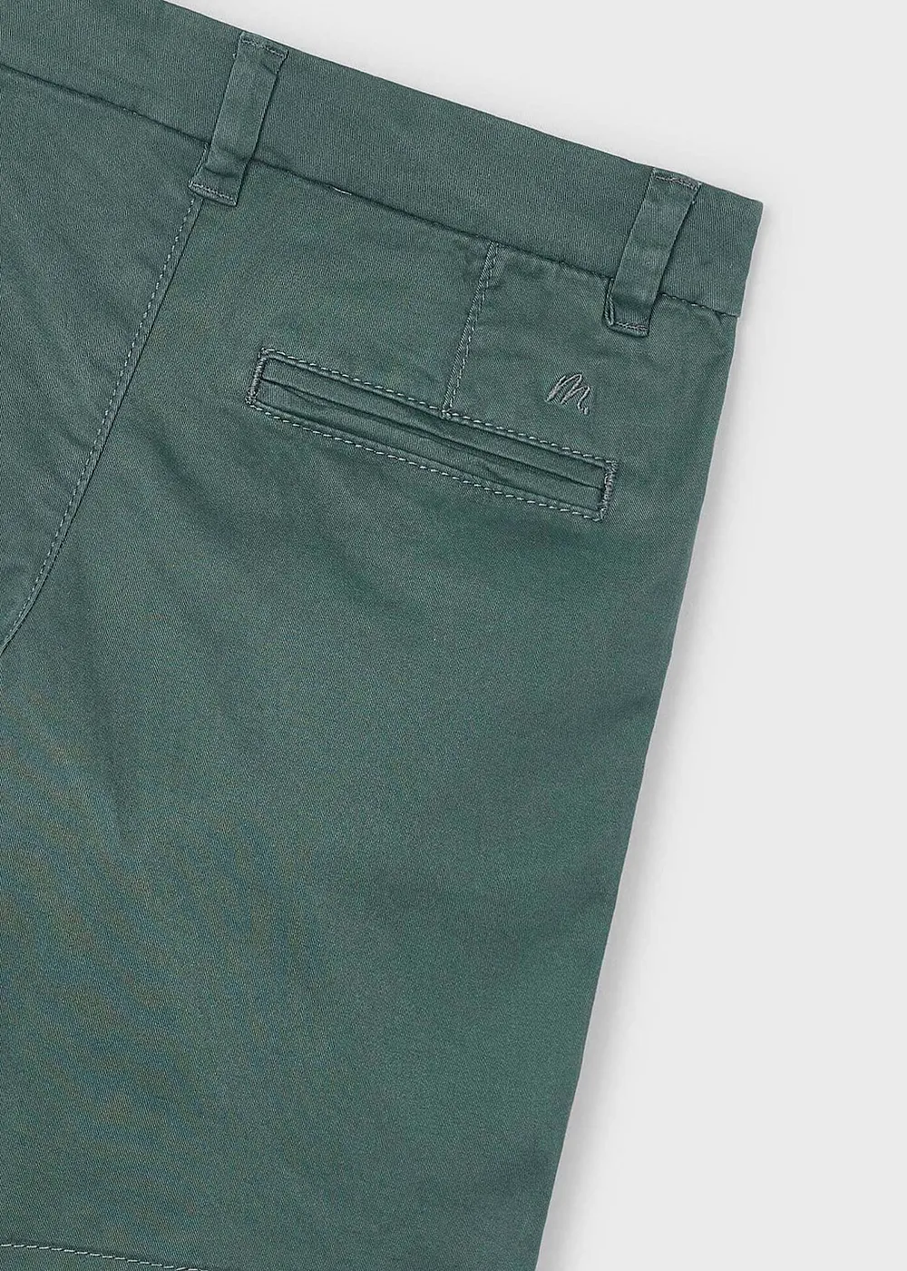 Bermuda chino sarga basico