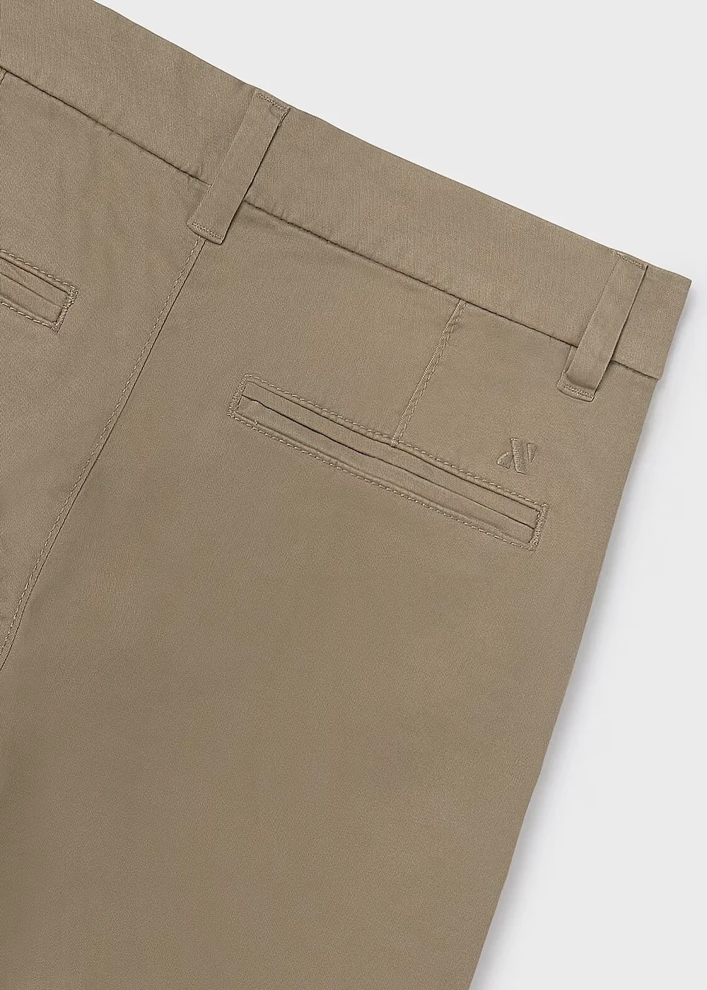 Pantalon chino basico