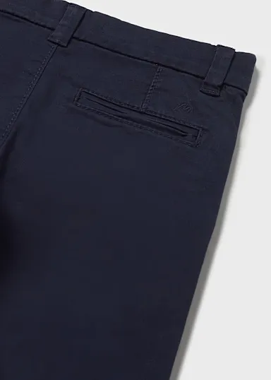 Pantalon chino sarga basico