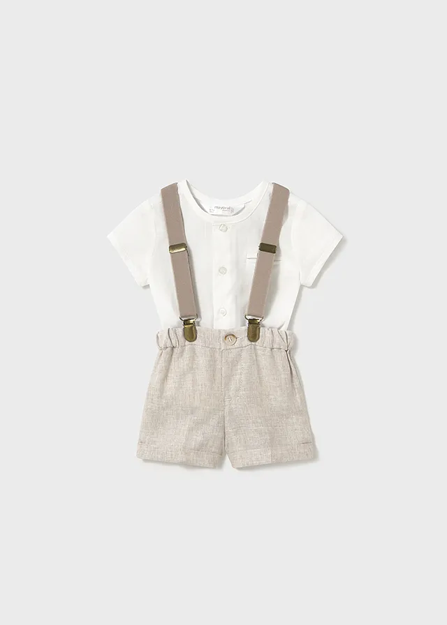 Conjunto pantalon corto y camisa